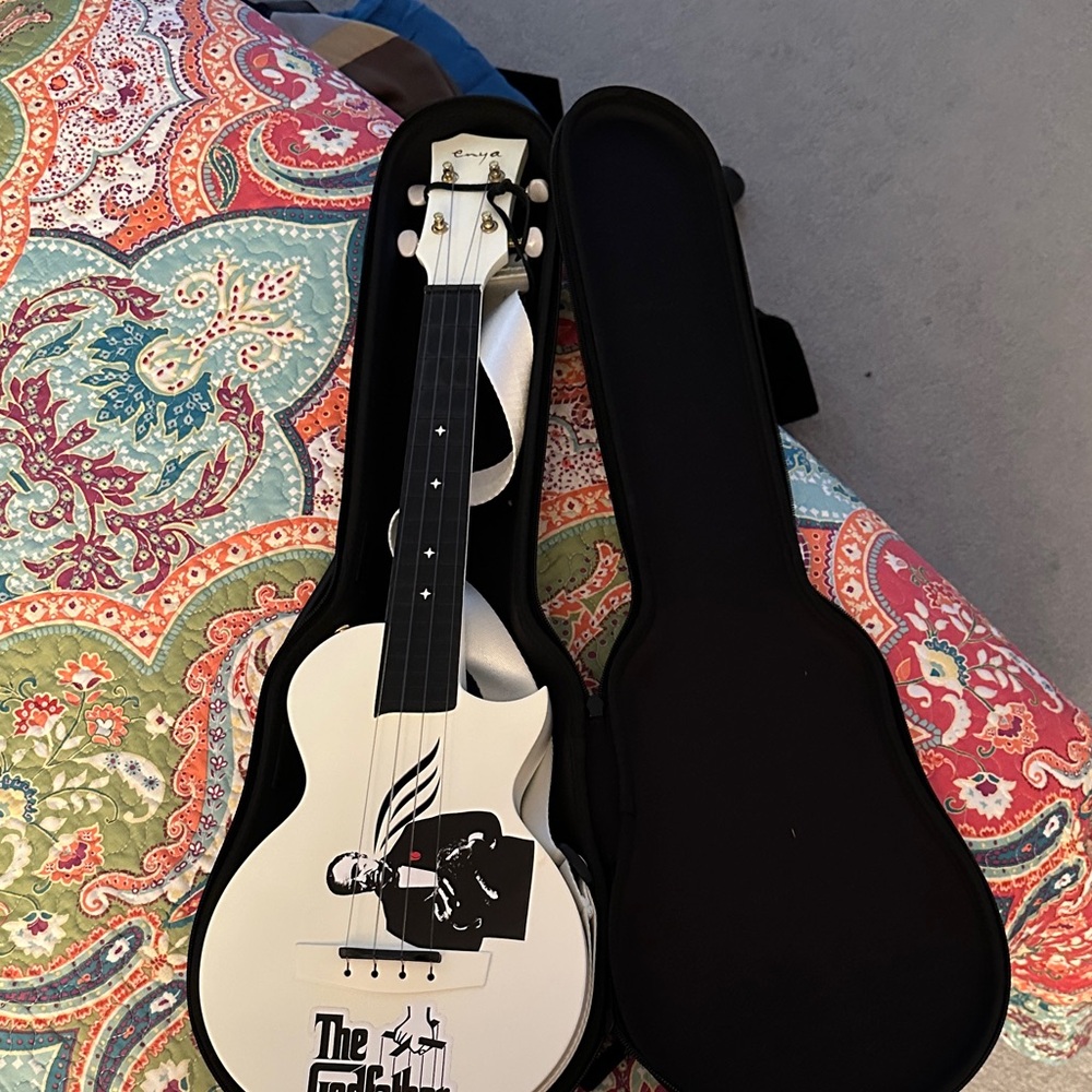 Enya White and Black Portable Ukulele